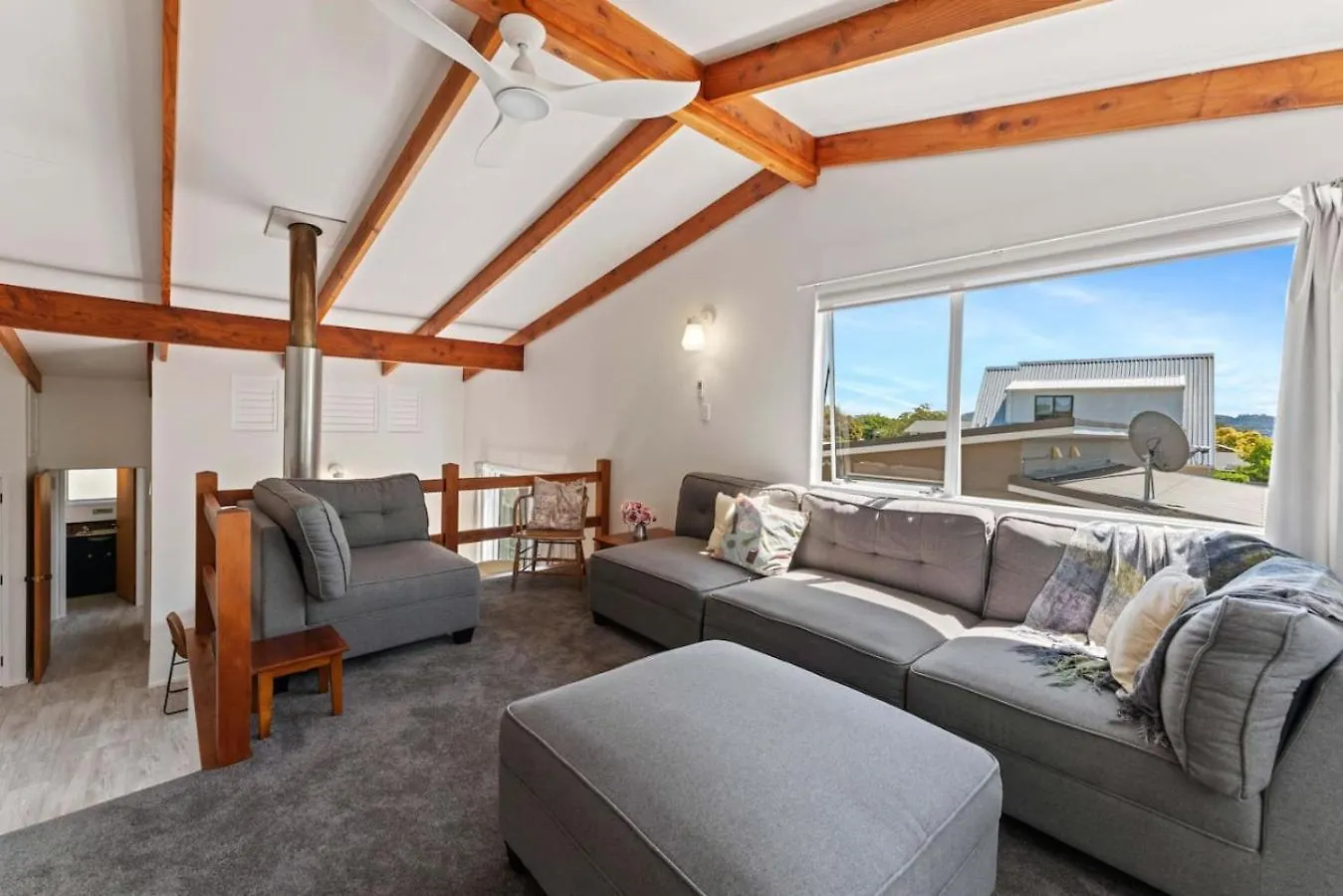 Fun In Wharewaka Villa Taupo New Zealand