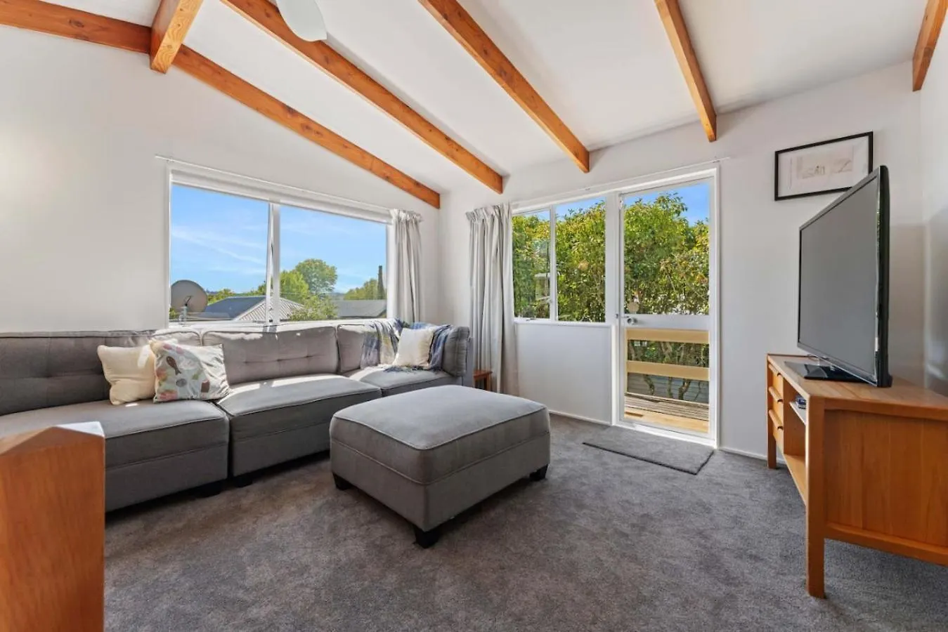 Holiday home Fun In Wharewaka Villa Taupo